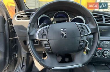 Хэтчбек Citroen DS4 2015 в 