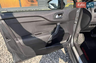 Хэтчбек Citroen DS4 2015 в 