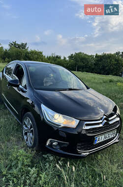 Хэтчбек Citroen DS4 2012 в 