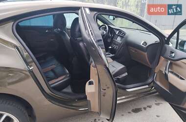 Хэтчбек Citroen DS4 2012 в 