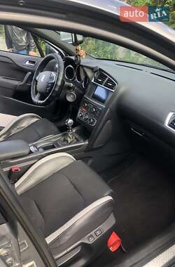 Хэтчбек Citroen DS4 2014 в 
