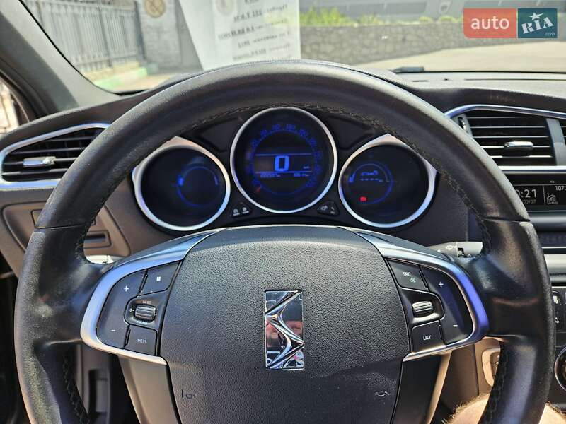 Хэтчбек Citroen DS4 2012 в Шостке фото 15 Хэтчбек Citroen DS4 2012 в Шостке