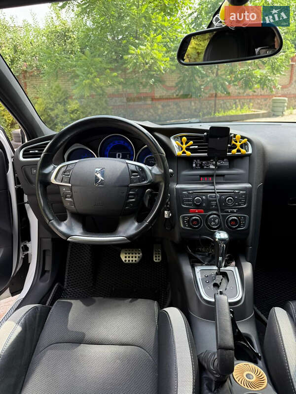 Хэтчбек Citroen DS4 2012 в Харькове