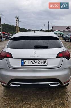 Хэтчбек Citroen DS4 2011 в 
