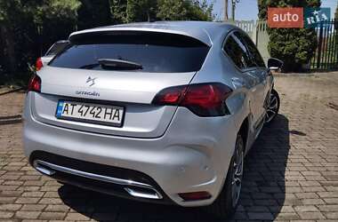 Хэтчбек Citroen DS4 2011 в 