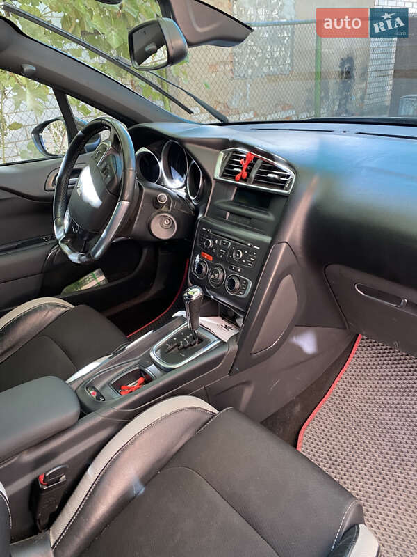 Хэтчбек Citroen DS4 2013 в Киеве