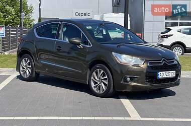 Хэтчбек Citroen DS4 2012 в 