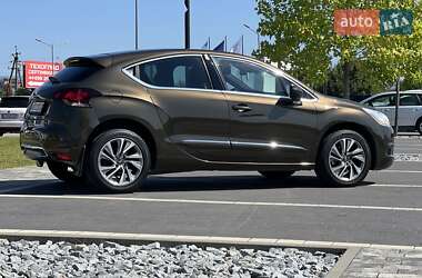 Хэтчбек Citroen DS4 2012 в 