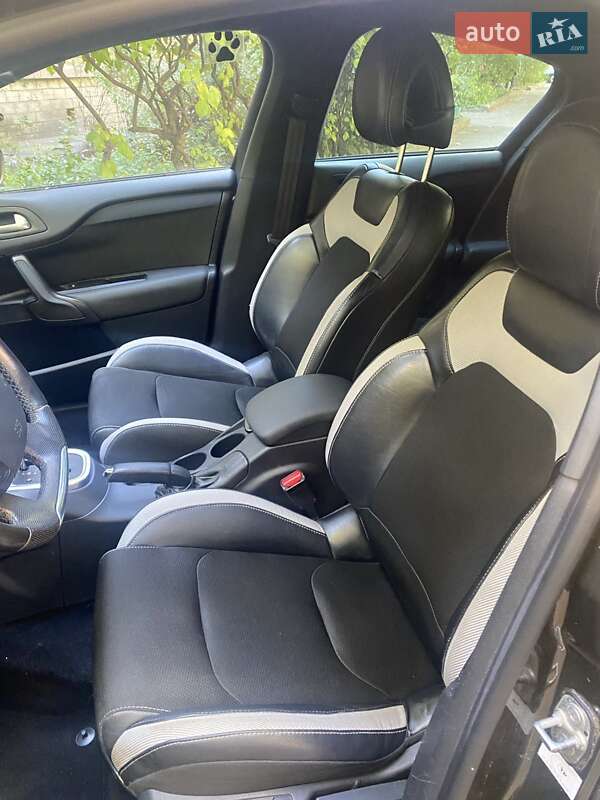 Хэтчбек Citroen DS4 2012 в Киеве