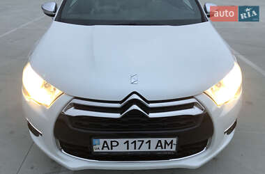 Хетчбек Citroen DS4 2014 в  фото 12 Хетчбек Citroen DS4 2014 в