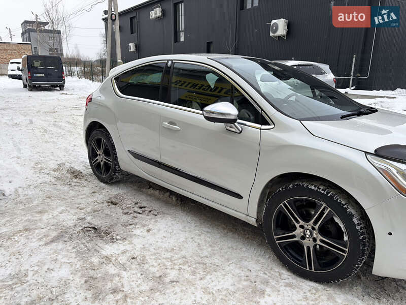 Хэтчбек Citroen DS4 2013 в Львове