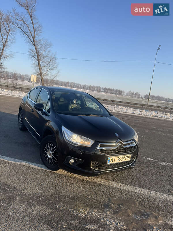 Хэтчбек Citroen DS4 2012 в Ромнах