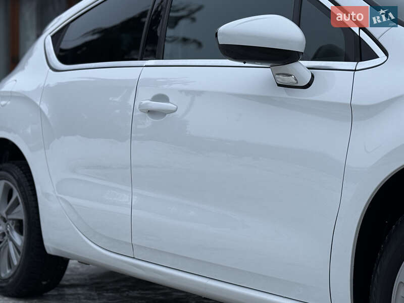 Хетчбек Citroen DS4 2012 в Стрию