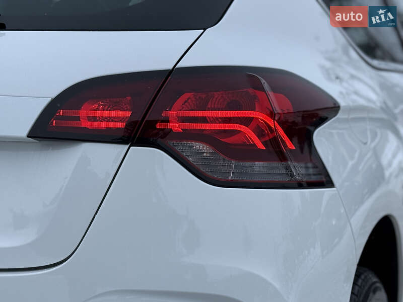 Хетчбек Citroen DS4 2012 в Стрию