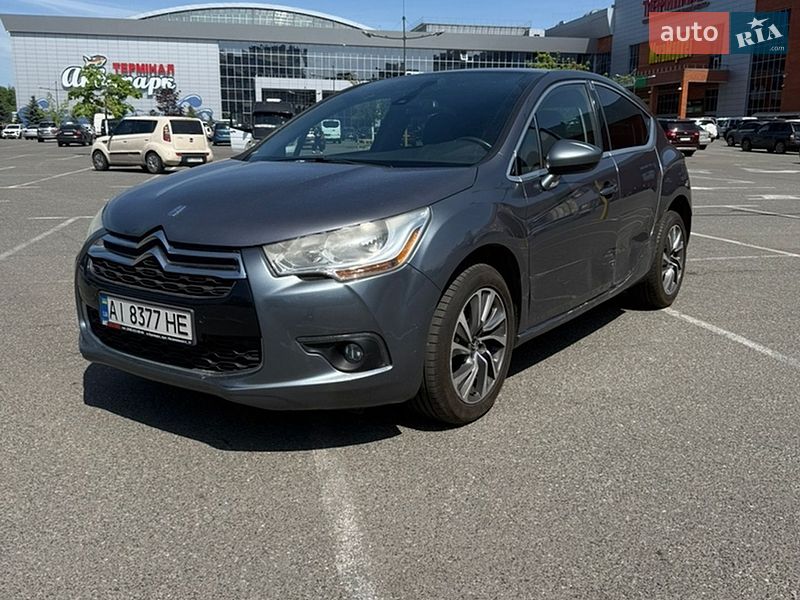 Хэтчбек Citroen DS4 2012 в Киеве