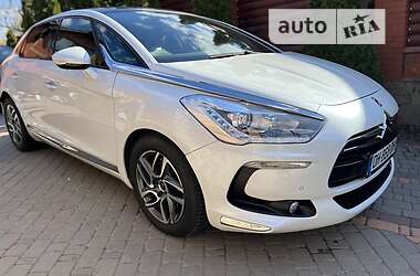 Хетчбек Citroen DS5 2014 в 