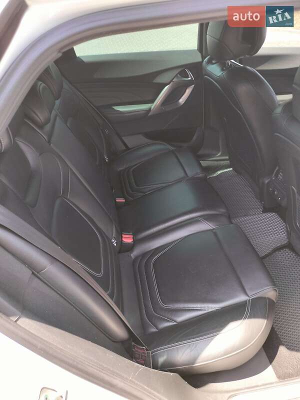 Хэтчбек Citroen DS5 2013 в Южном фото 19 Хэтчбек Citroen DS5 2013 в Южном