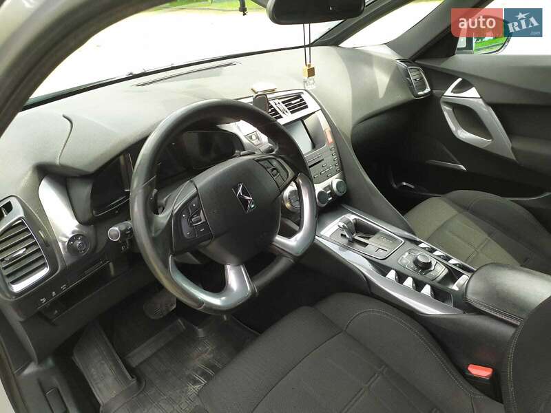 Хэтчбек Citroen DS5 2013 в Дубно