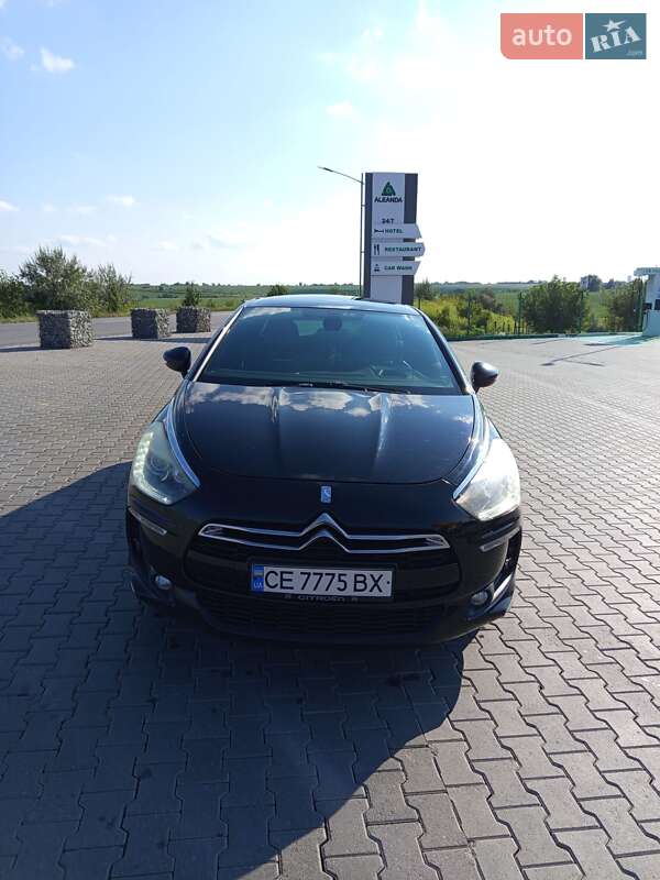 Хэтчбек Citroen DS5 2012 в 