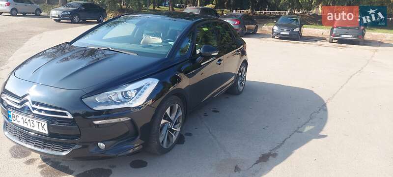 Хэтчбек Citroen DS5 2012 в Львове