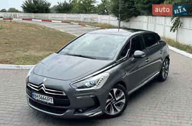 Хэтчбек Citroen DS5 2011 в 