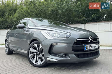 Хэтчбек Citroen DS5 2011 в 
