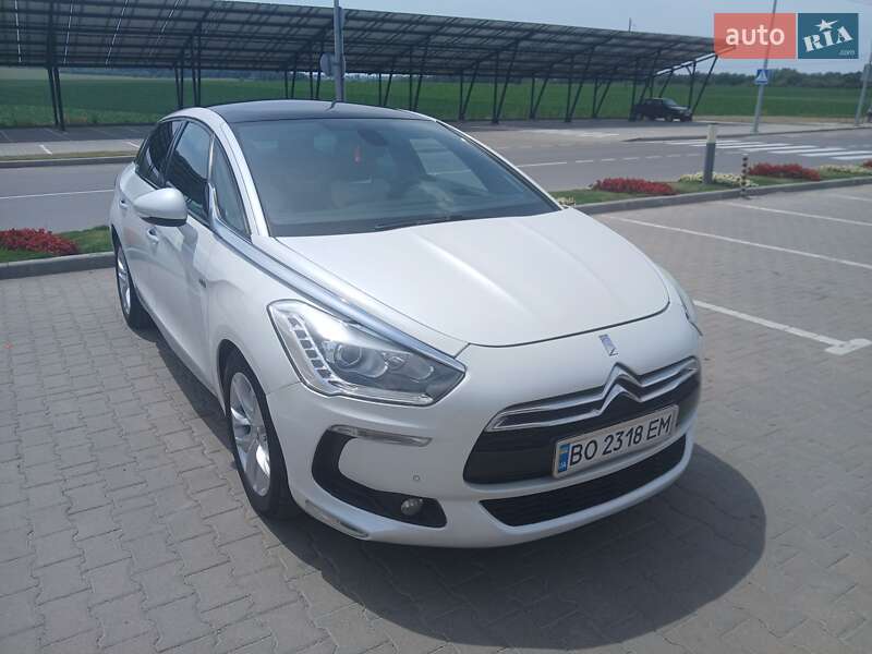Хэтчбек Citroen DS5 2012 в Тернополе