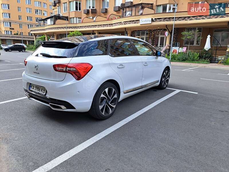 Хэтчбек Citroen DS5 2012 в Киеве