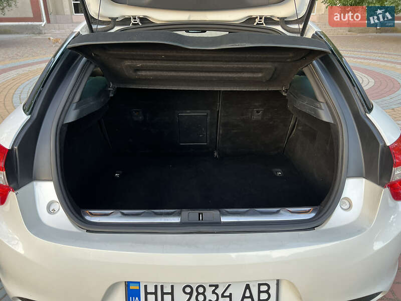 Хэтчбек Citroen DS5 2013 в Сарате