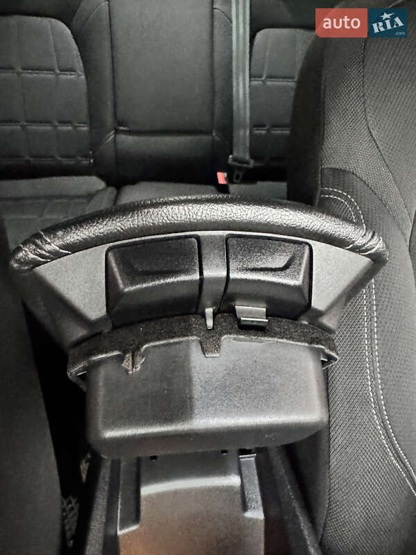 Хэтчбек Citroen DS5 2013 в Киеве