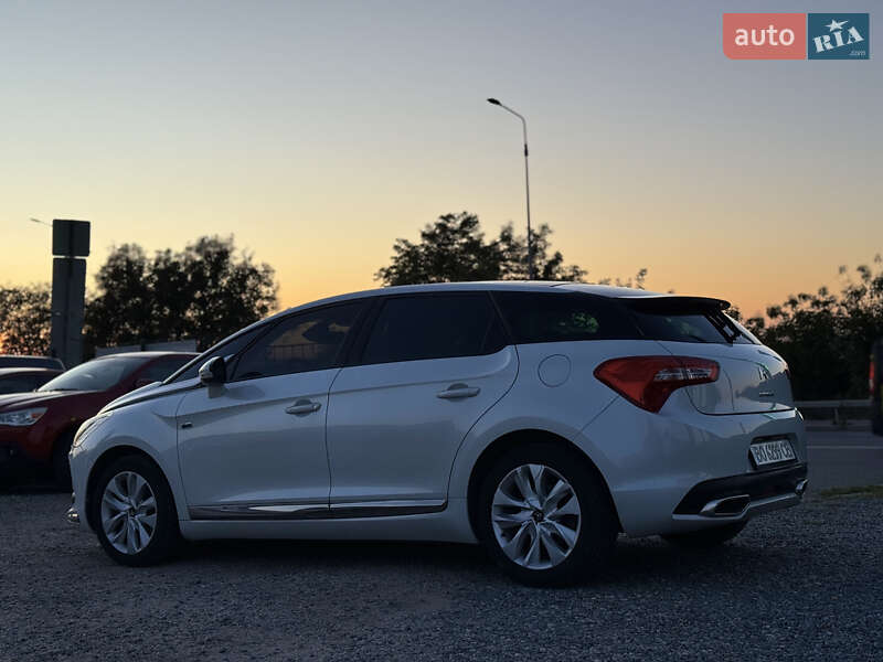 Хэтчбек Citroen DS5 2014 в Тернополе