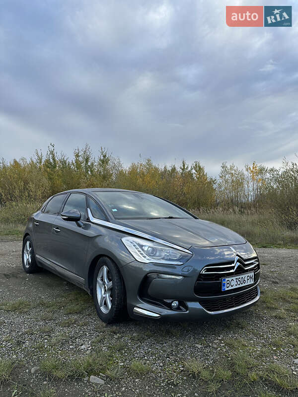Хэтчбек Citroen DS5 2011 в Стрые фото 6 Хэтчбек Citroen DS5 2011 в Стрые