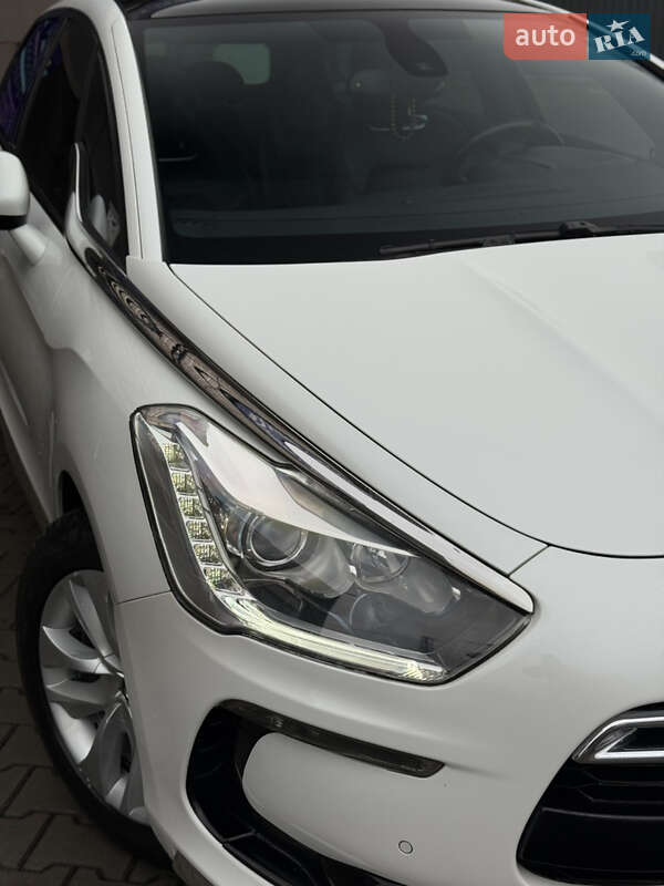 Хэтчбек Citroen DS5 2012 в Киеве фото 7 Хэтчбек Citroen DS5 2012 в Киеве