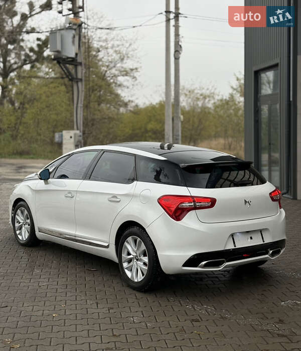 Хэтчбек Citroen DS5 2012 в Киеве фото 12 Хэтчбек Citroen DS5 2012 в Киеве