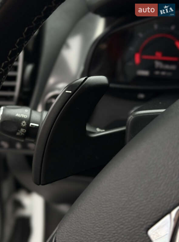 Хэтчбек Citroen DS5 2012 в Киеве фото 21 Хэтчбек Citroen DS5 2012 в Киеве