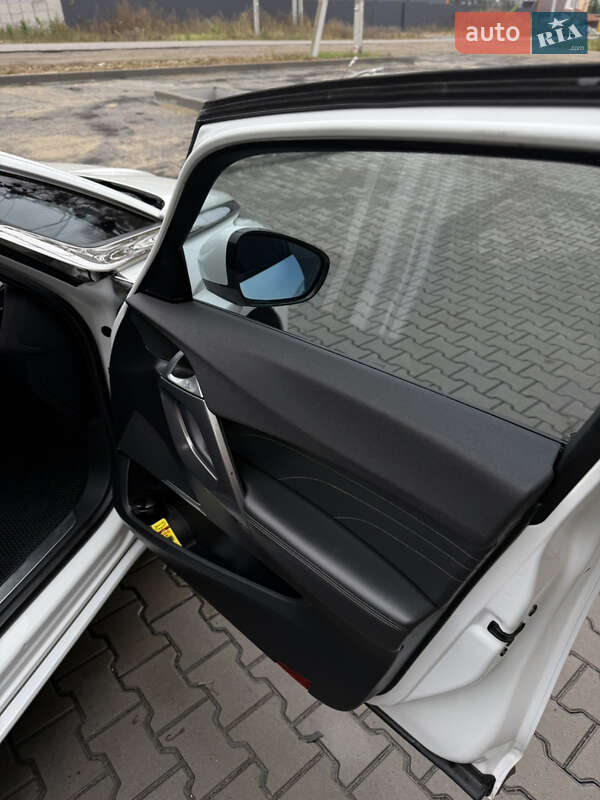 Хэтчбек Citroen DS5 2012 в Киеве фото 36 Хэтчбек Citroen DS5 2012 в Киеве