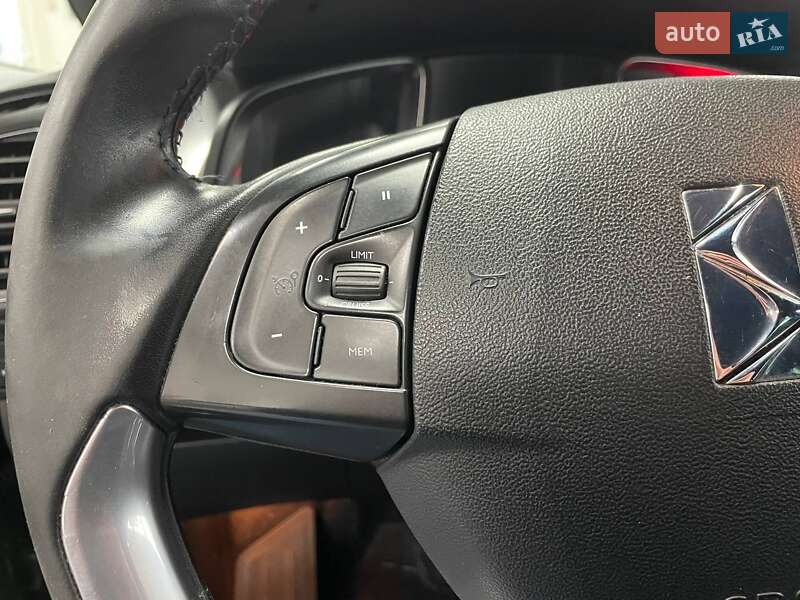 Хэтчбек Citroen DS5 2012 в Киеве