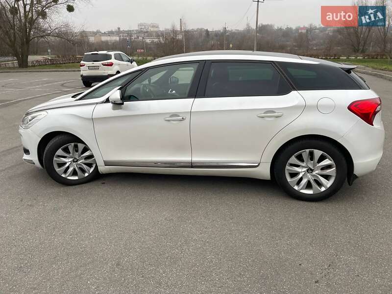 Хетчбек Citroen DS5 2013 в Ірпені