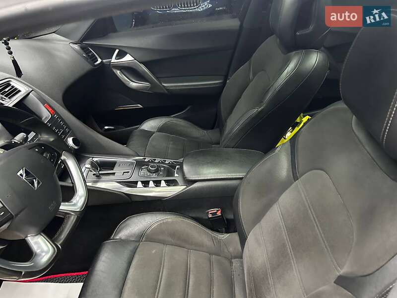 Хэтчбек Citroen DS5 2014 в Черновцах