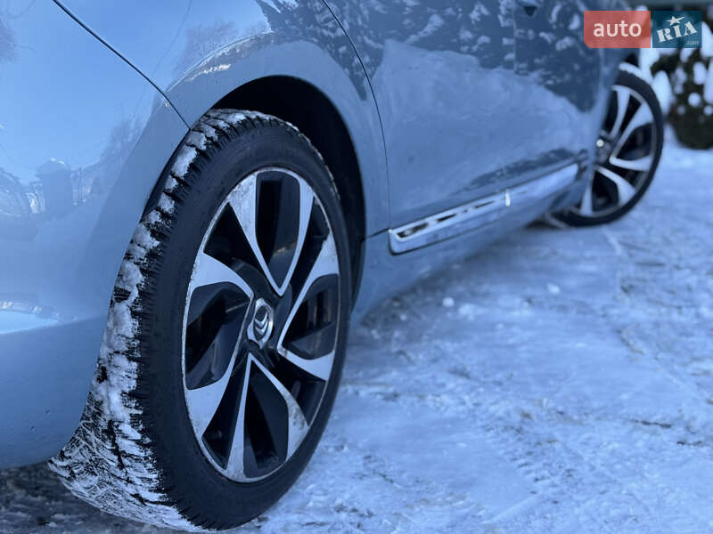 Хэтчбек Citroen DS5 2011 в Самборе