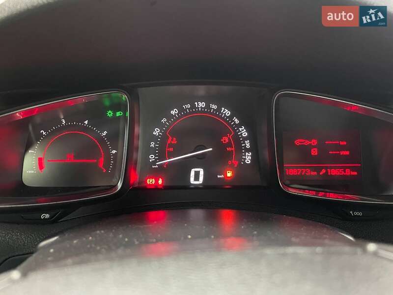 Хэтчбек Citroen DS5 2012 в Киеве фото 24 Хэтчбек Citroen DS5 2012 в Киеве