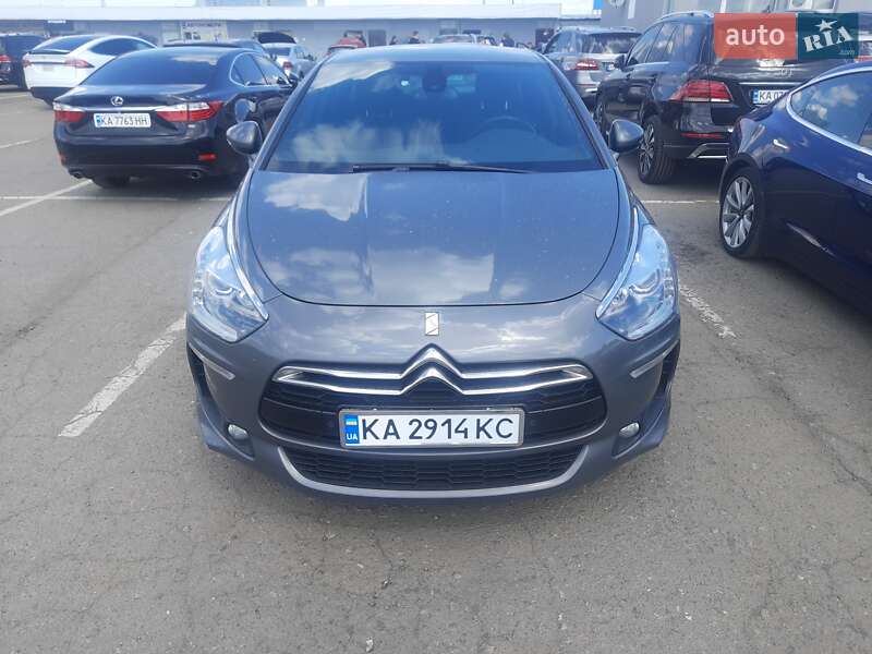 Хэтчбек Citroen DS5 2013 в Киеве