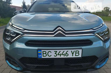 Хэтчбек Citroen e-C4 2021 в 