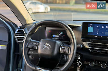 Хэтчбек Citroen e-C4 2022 в 