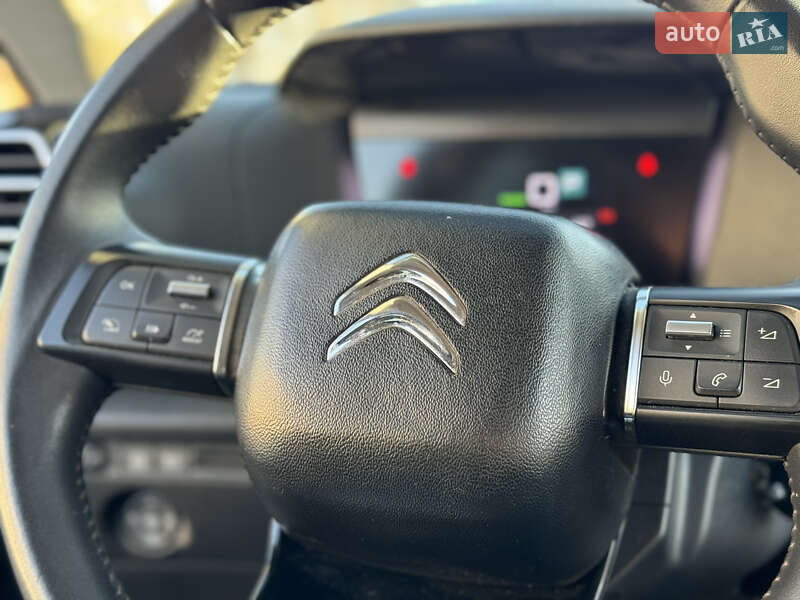Хетчбек Citroen e-C4 2022 в Івано-Франківську