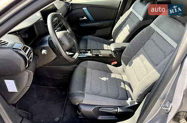 Хэтчбек Citroen e-C4 2022 в 