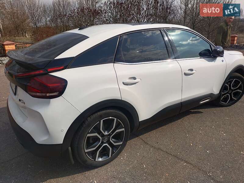 Хетчбек Citroen e-C4 2021 в Ромнах