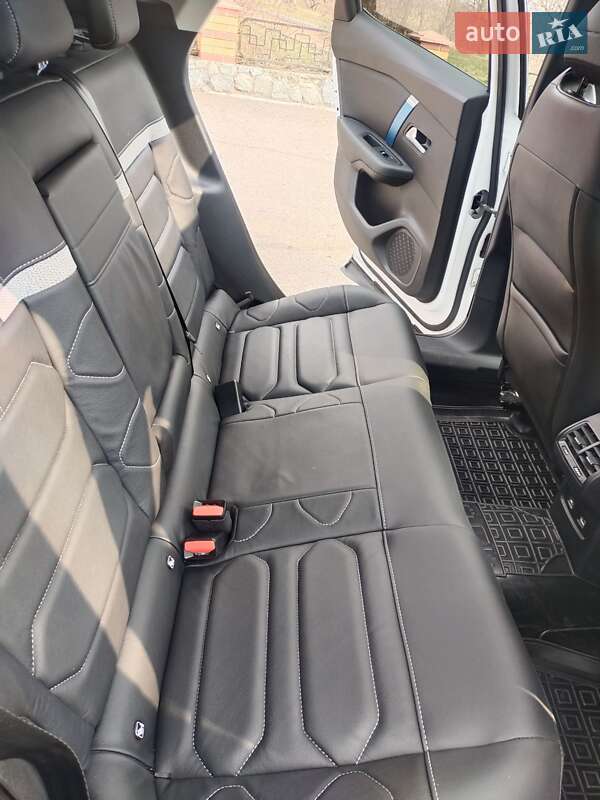 Хетчбек Citroen e-C4 2021 в Ромнах