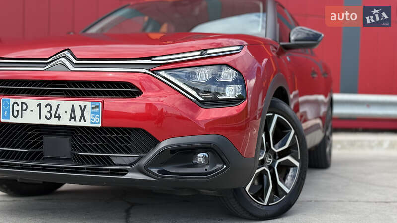 Хэтчбек Citroen e-C4 2023 в Киеве фото 6 Хэтчбек Citroen e-C4 2023 в Киеве
