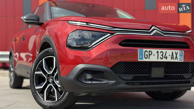 Хэтчбек Citroen e-C4 2023 в Киеве фото 11 Хэтчбек Citroen e-C4 2023 в Киеве